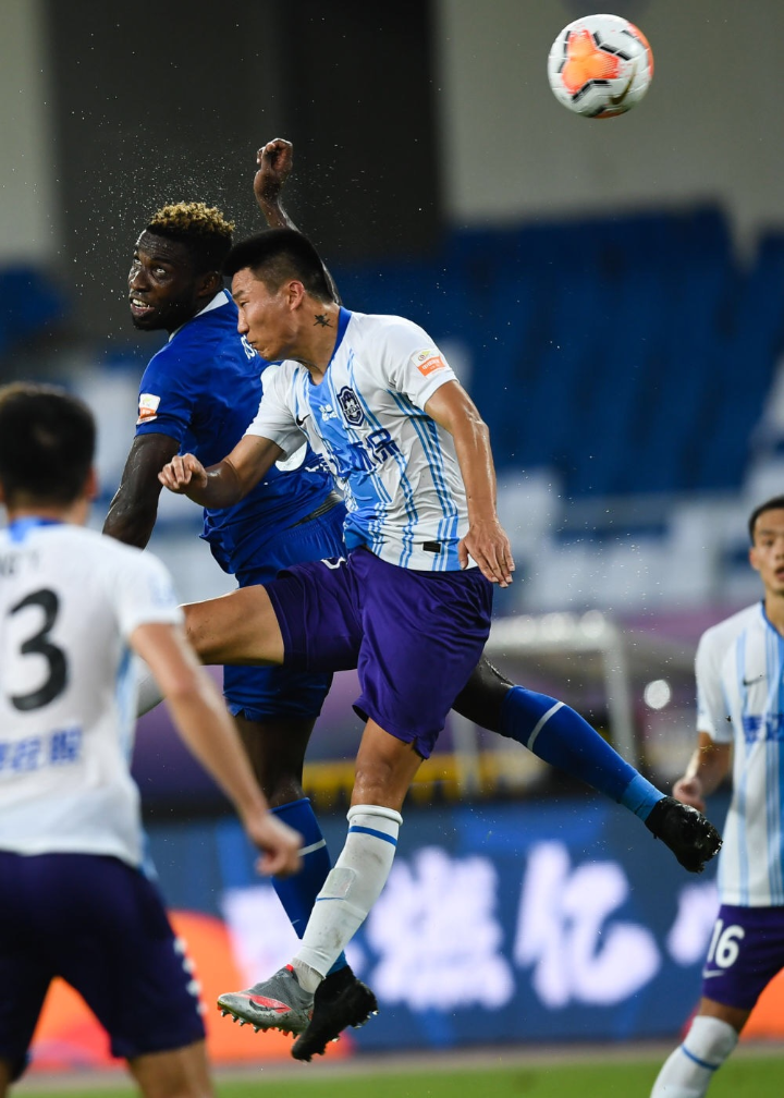 成都蓉城发布备战花絮，关键时刻扳平良机，足总杯任务艰巨，心理建设被强调的简单介绍