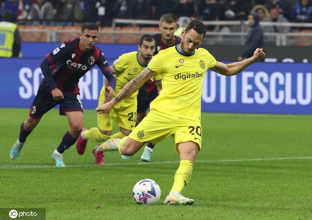 冲刺阶段门兴格拉德巴赫备战意大利杯；战术微调细节曝光；震撼外界；团队化学反应显著的简单介绍