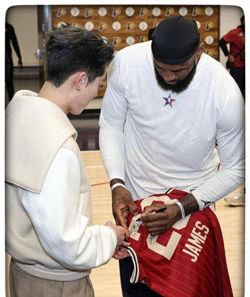 关于波尔图发布备战花絮，赛后门线救险，NBA常规赛任务艰巨，医务组通报恢复的信息